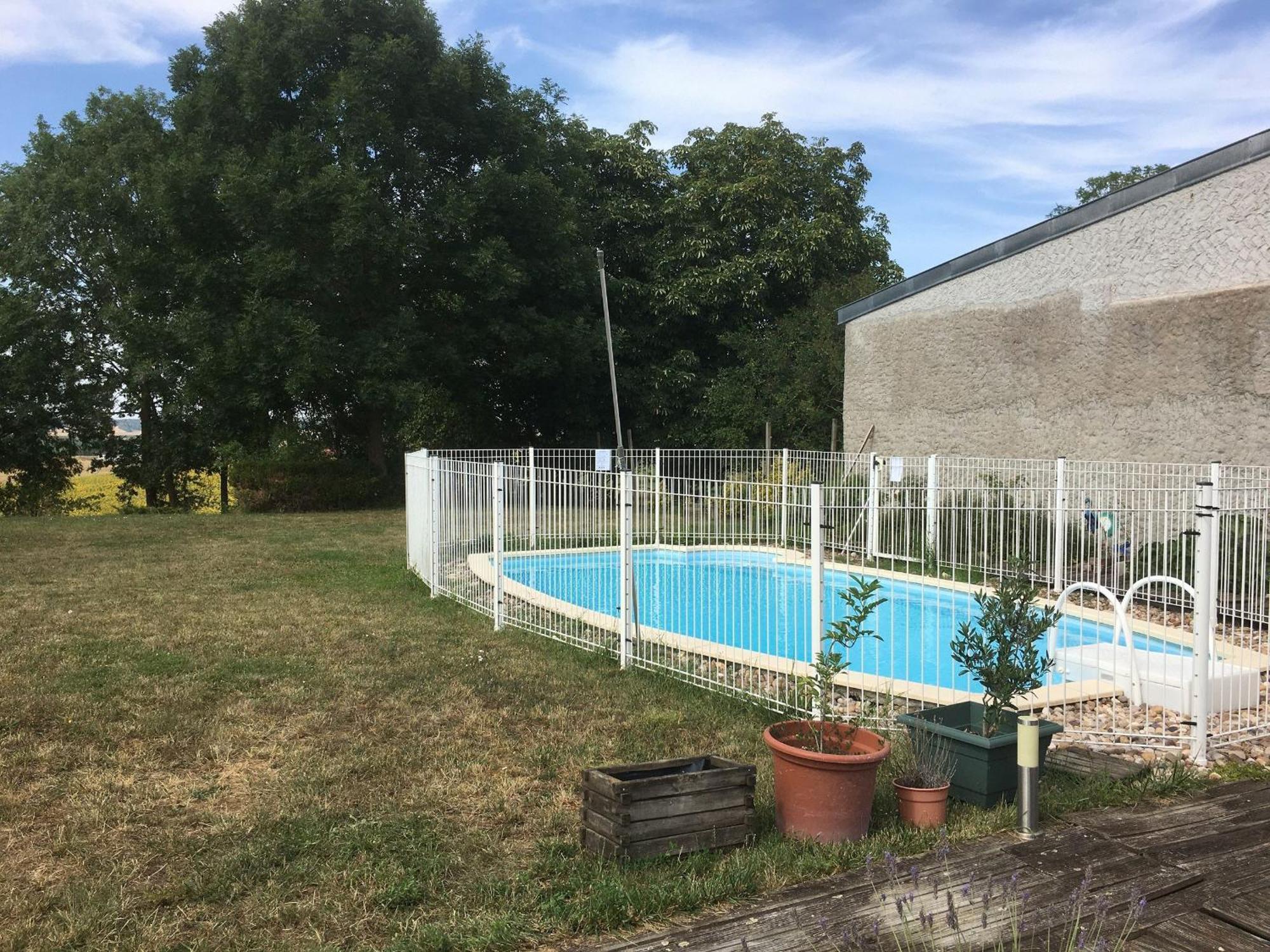 Grand Gite Avec Piscine, Cheminee Et Terrasse Pres De Luneville, Ideal Pour Familles Et Groupes - Fr-1-584-84 Athienville Dış mekan fotoğraf